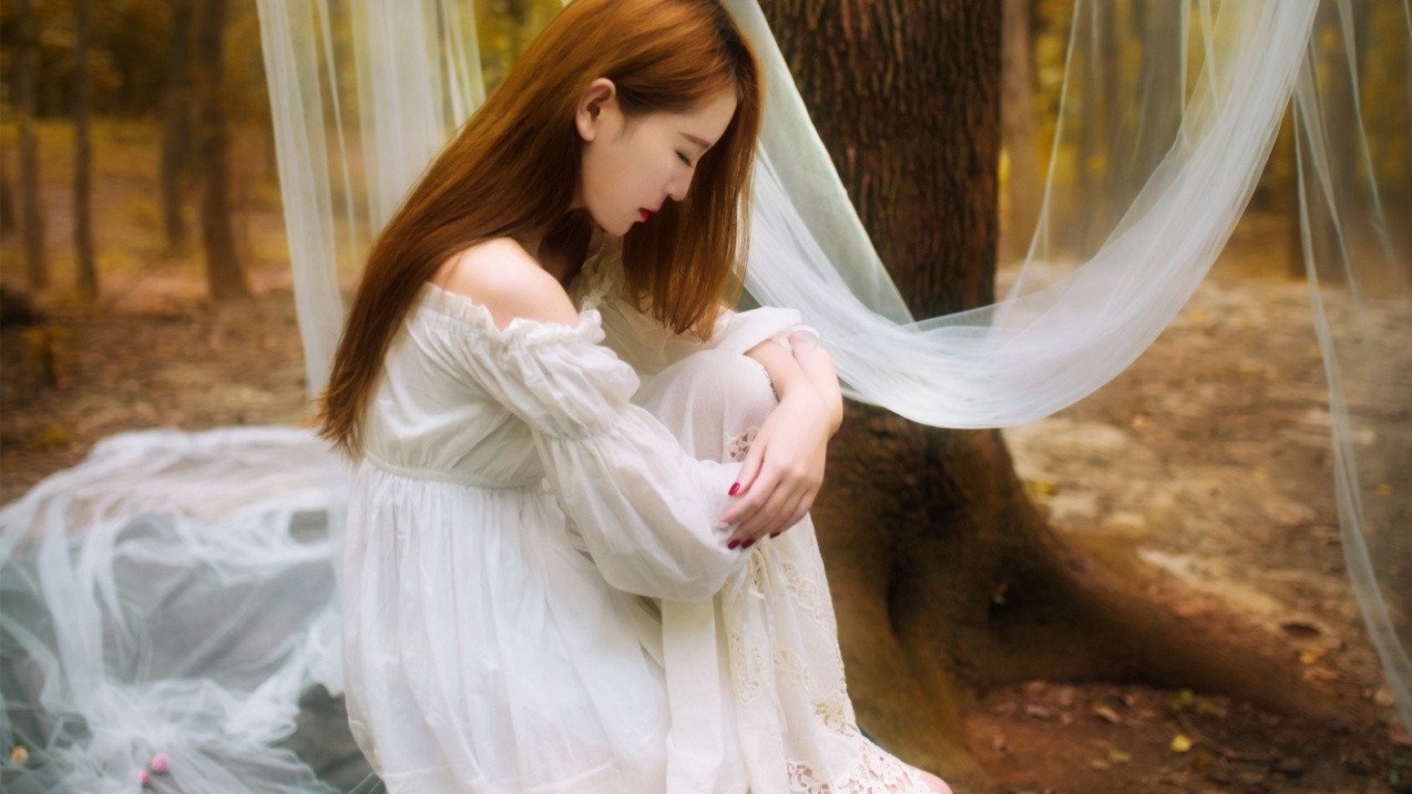 治愈系白裙美女唯美写真图片